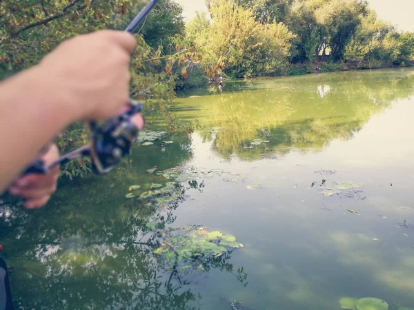 Pesca no lago — Fotografia de Stock