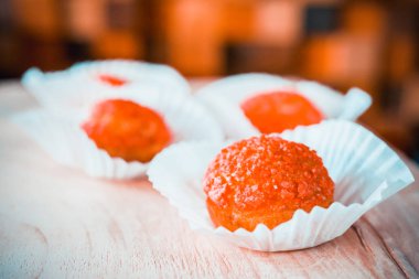 Taze kahve ve kekler