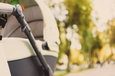 bir yürüyüş için yeşil puset