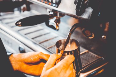 kahve makinesi kahve yapmak