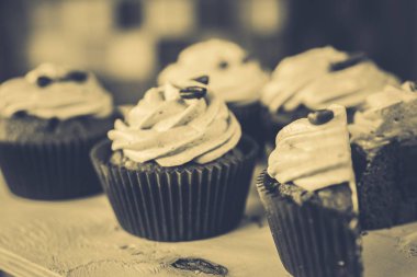 Taze kahve ve kekler