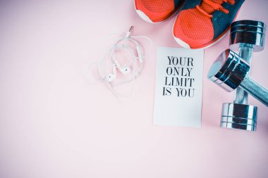 Farklı renkli Spor Ekipmanları