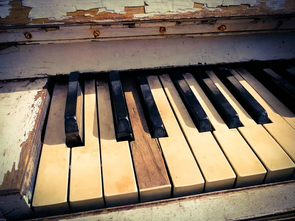 Chaves do velho piano — Fotografia de Stock