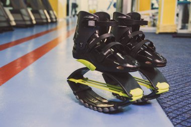 kangoo botları yakından atlar 