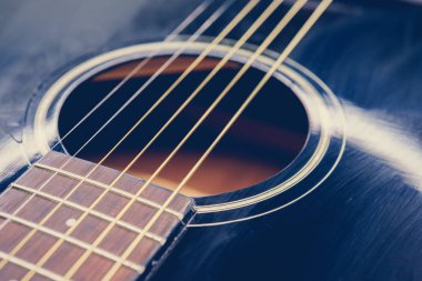 akustik gitar