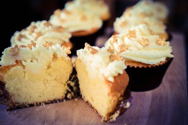 Kahve makinesi ve kafede capkake