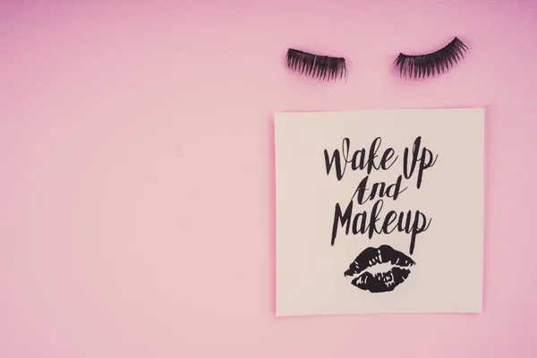 Olika Makeup Produkter Rosa Bakgrund — Stockfoto