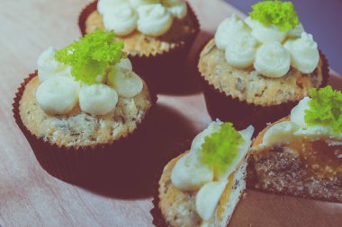 ıspanak yakın muffins