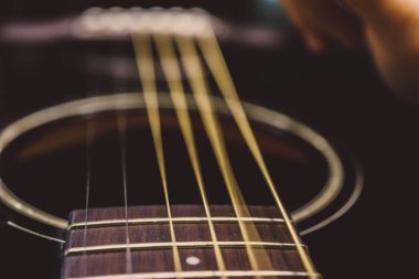 akustik gitar