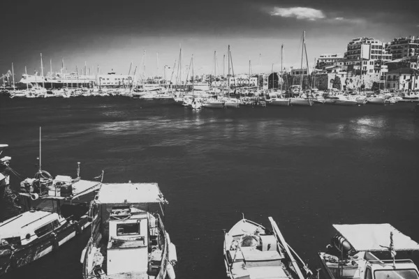 Seascape. Girit'e deniz gezisi