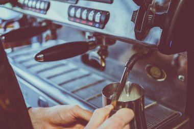 kahve makinesi kahve yapmak