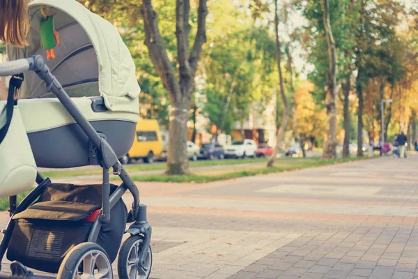 bir yürüyüş için yeşil puset