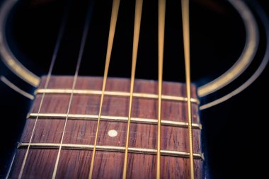 akustik gitar