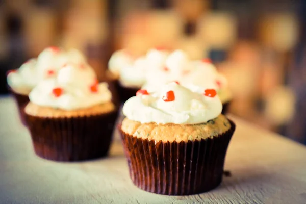 Muchos Pasteles Hermosos Una Bandeja — Foto de Stock