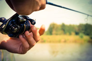 erkek el iplik tutar