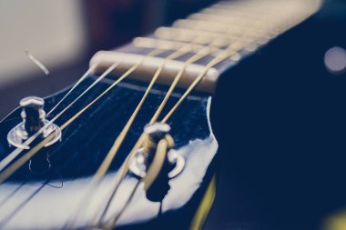 akustik gitar