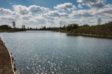 Gölde balık tutmak