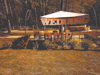 bir Arbor üzerinde yazıt düğün