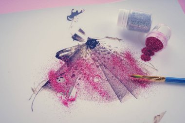 pembe arka plan üzerinde moda illüstrasyonlar