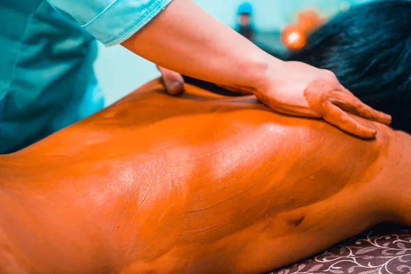 Massaggio Cioccolato Nel Salone Spa — Foto Stock