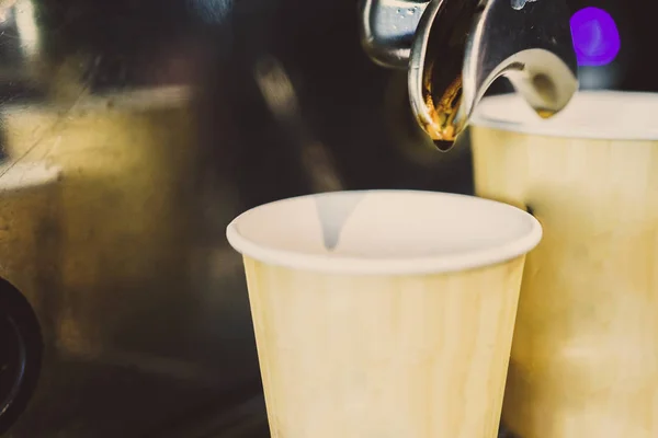 Kaffee Kochen Der Kaffeemaschine — Stockfoto