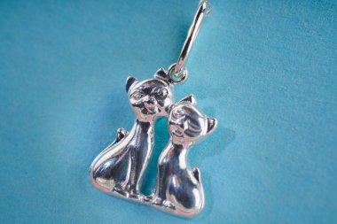 Taşlar ile güzel takı