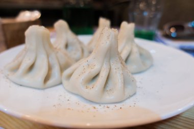 Lezzetli taze sulu khinkali