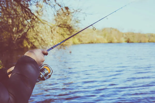 川での釣り — ストック写真