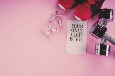 Farklı renkli Spor Ekipmanları