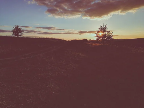 Belo pôr do sol da noite — Fotografia de Stock