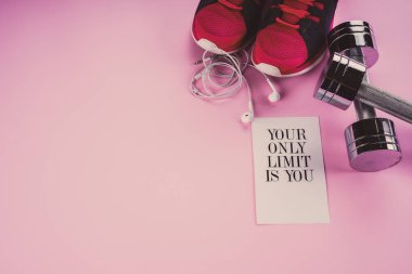 Farklı renkli Spor Ekipmanları