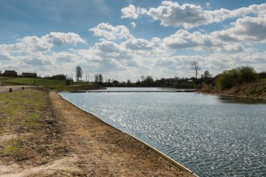 Gölde balık tutmak