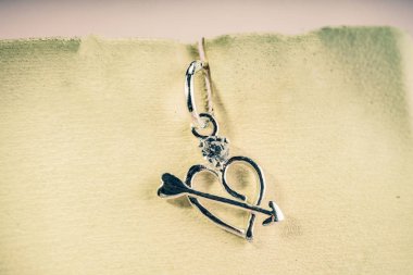 Taşlı güzel kolye