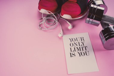 Farklı renkli Spor Ekipmanları