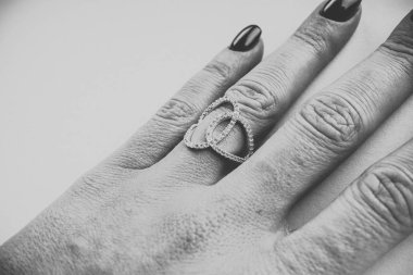 Taşlar ile güzel takı