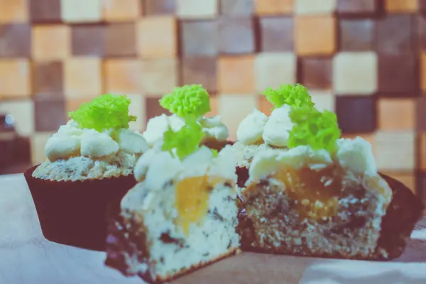 ıspanak yakın muffins