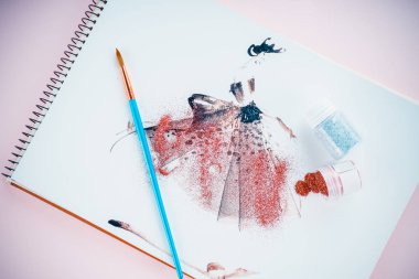 pembe arka plan üzerinde moda illüstrasyonlar