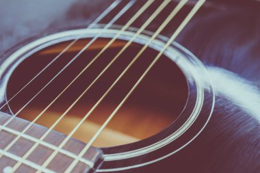 akustik gitar