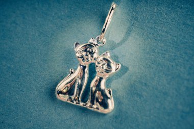 Taşlar ile güzel takı