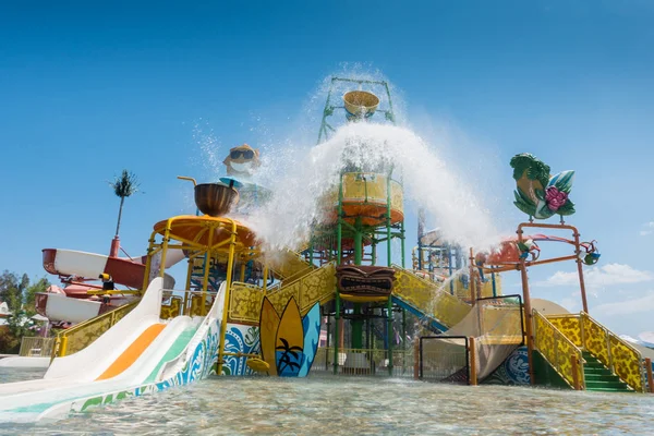 Parque aquático infantil no resort — Fotografia de Stock
