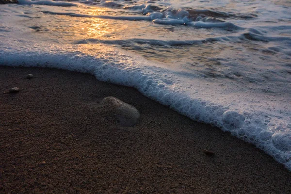 Herrlicher Sonnenaufgang über dem Meer — Stockfoto