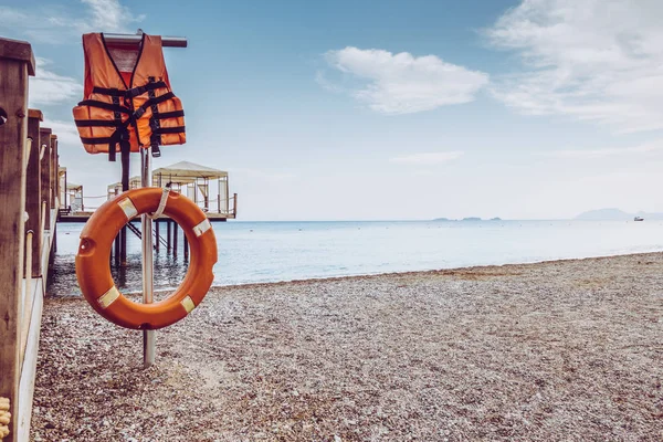 Vackra piren på havet — Stockfoto