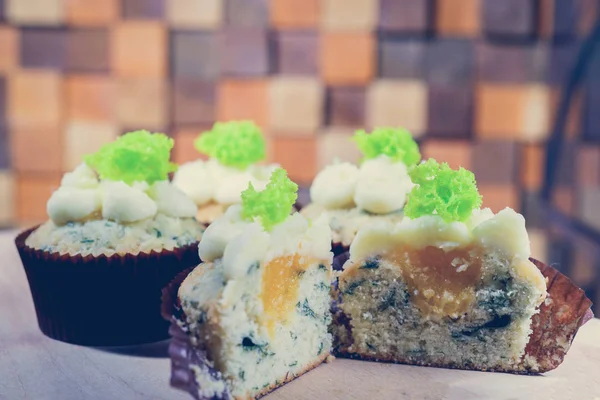 Muffins Met Spinazie Close — Stockfoto