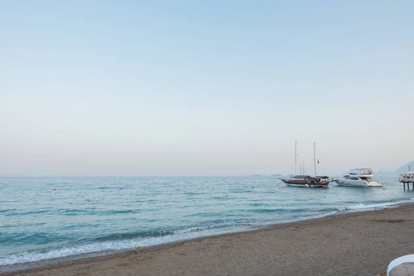 Plage au lever du soleil — Photo