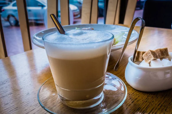 'S ochtends koffie in het café — Stockfoto