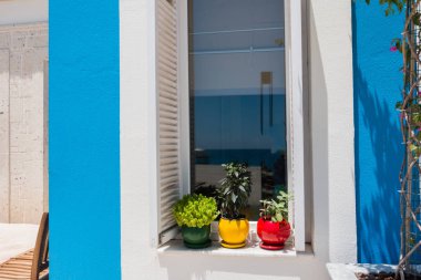 tencere ile güzel pencere