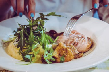 ördek patates ile pişmiş