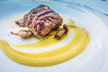 patates ve mantarlı dana eti