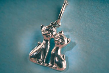 Taşlar ile güzel takı