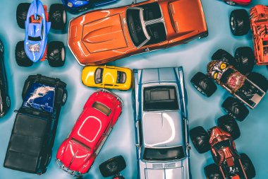 Oyuncak arabalar Doğum günü hediyesi